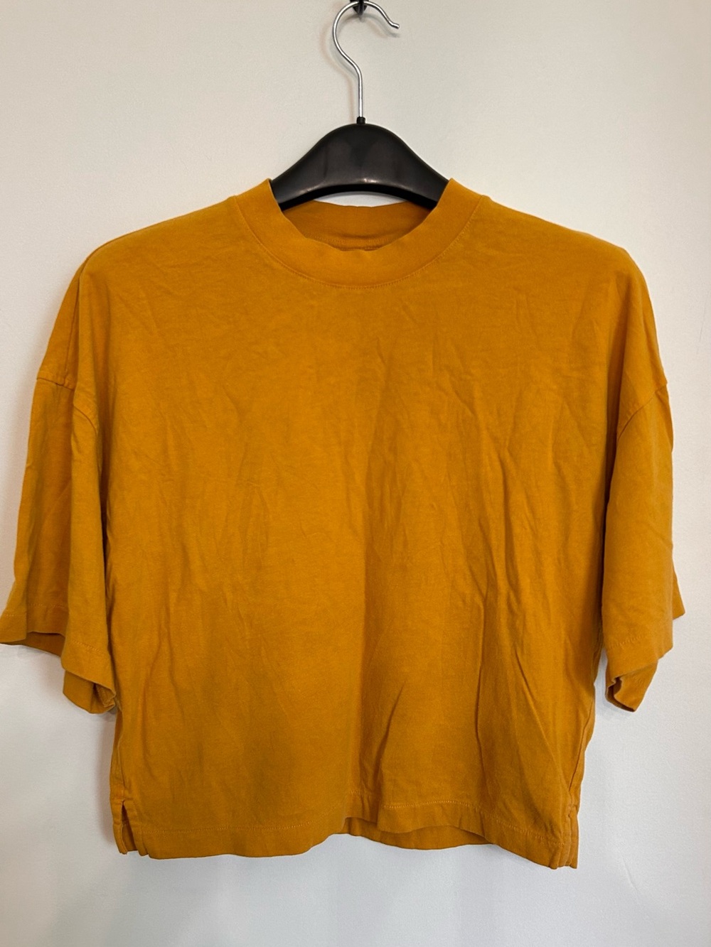 UNIQLO MUSTARD OVERSIZED BOXY CROPPED TEE 100% COTTON